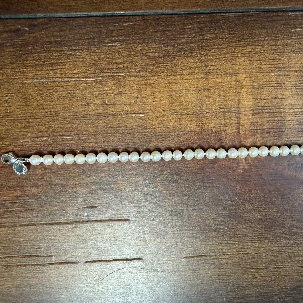 Tiffany & Co .5-6 mm pearl 7" bracelet - Ziegfeld Collection